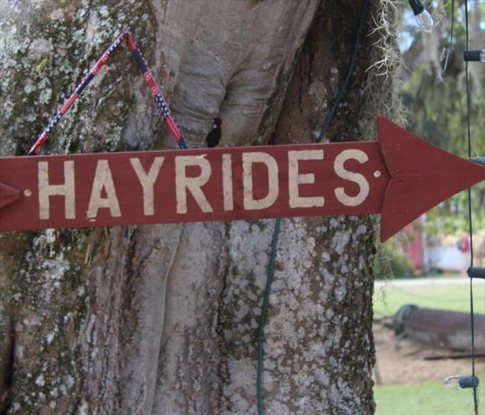 Hayride sign